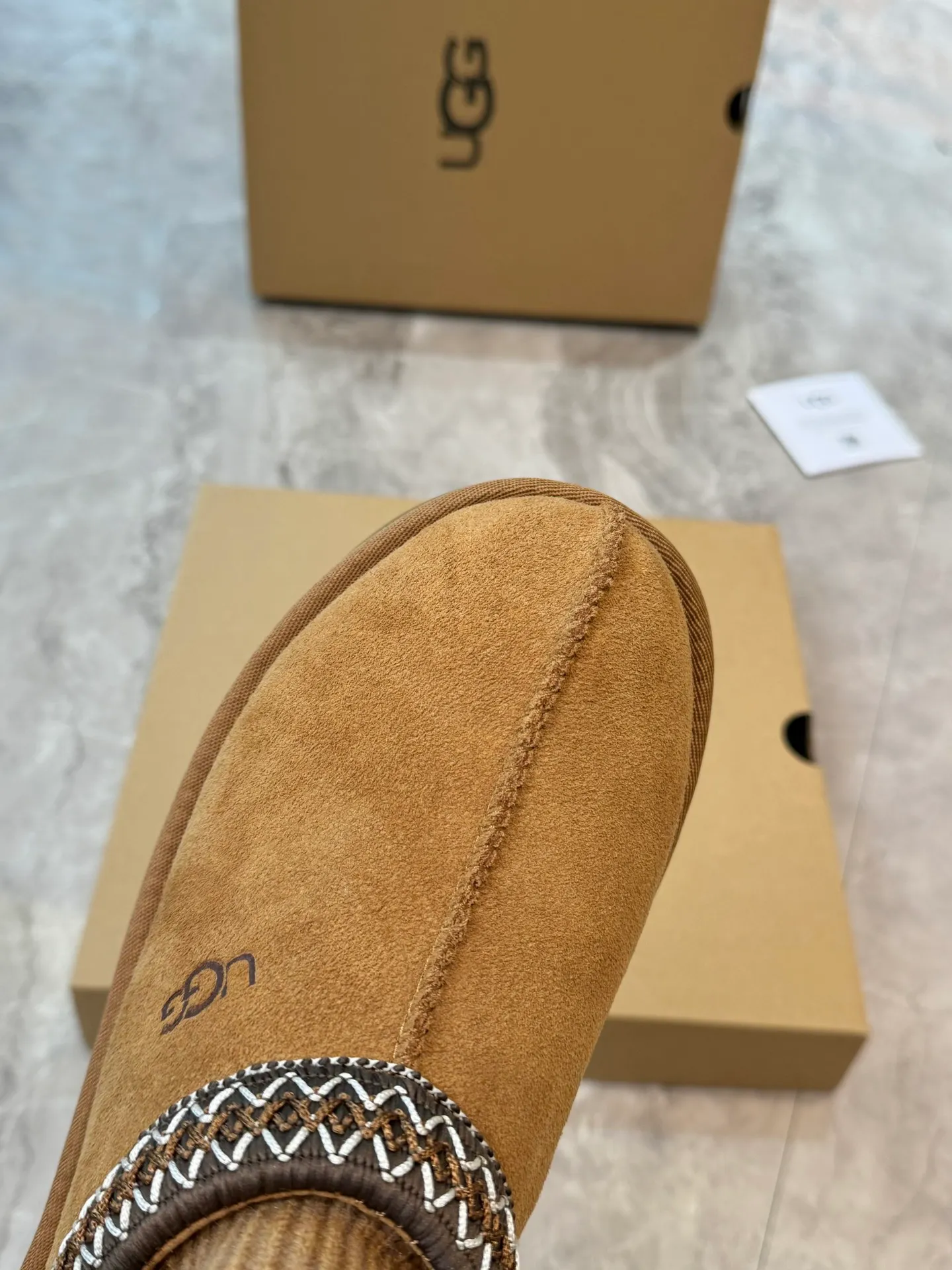 Self-pickup 💰520 New snow boots 1125956 Ethnic style plus sock cover, the sock cover is inserted into the wool. The surface is made of imported silk cow suede, and the inner part is made of Longfeng fur. Foam outsole has light anti-slip characteristics. Four colors, 35-40